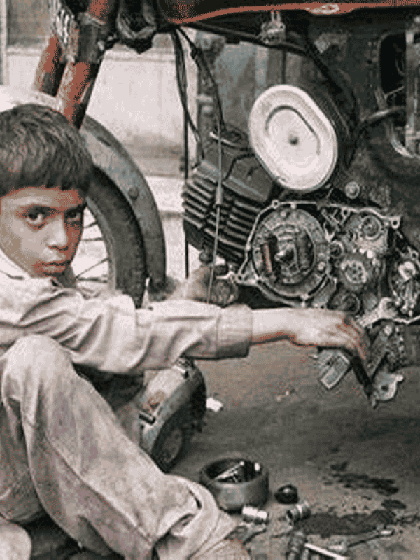 Poverty-And-Labour-Market-Linkages-In-Pakistan-1