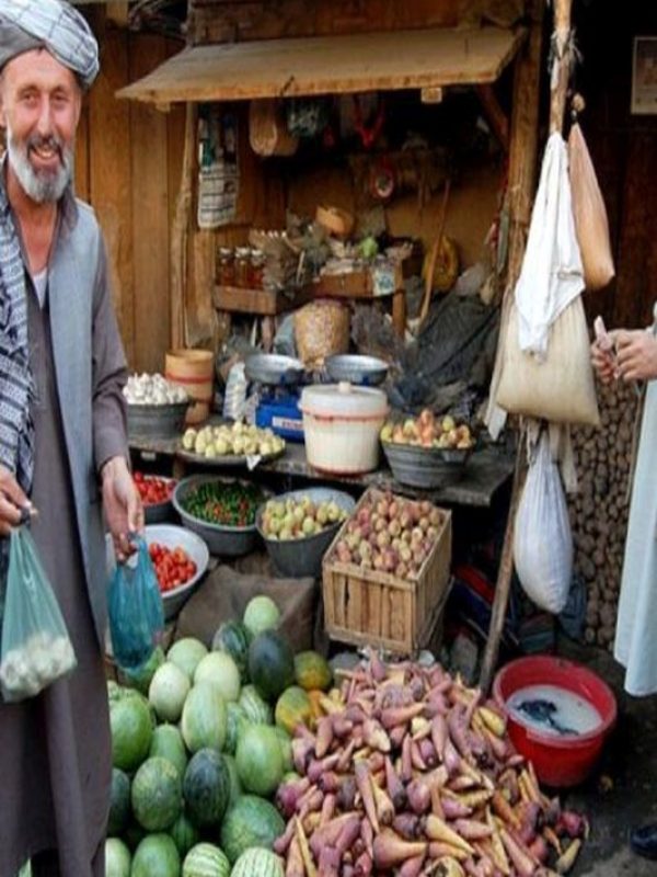 Baharak bazaar vegetable trader
